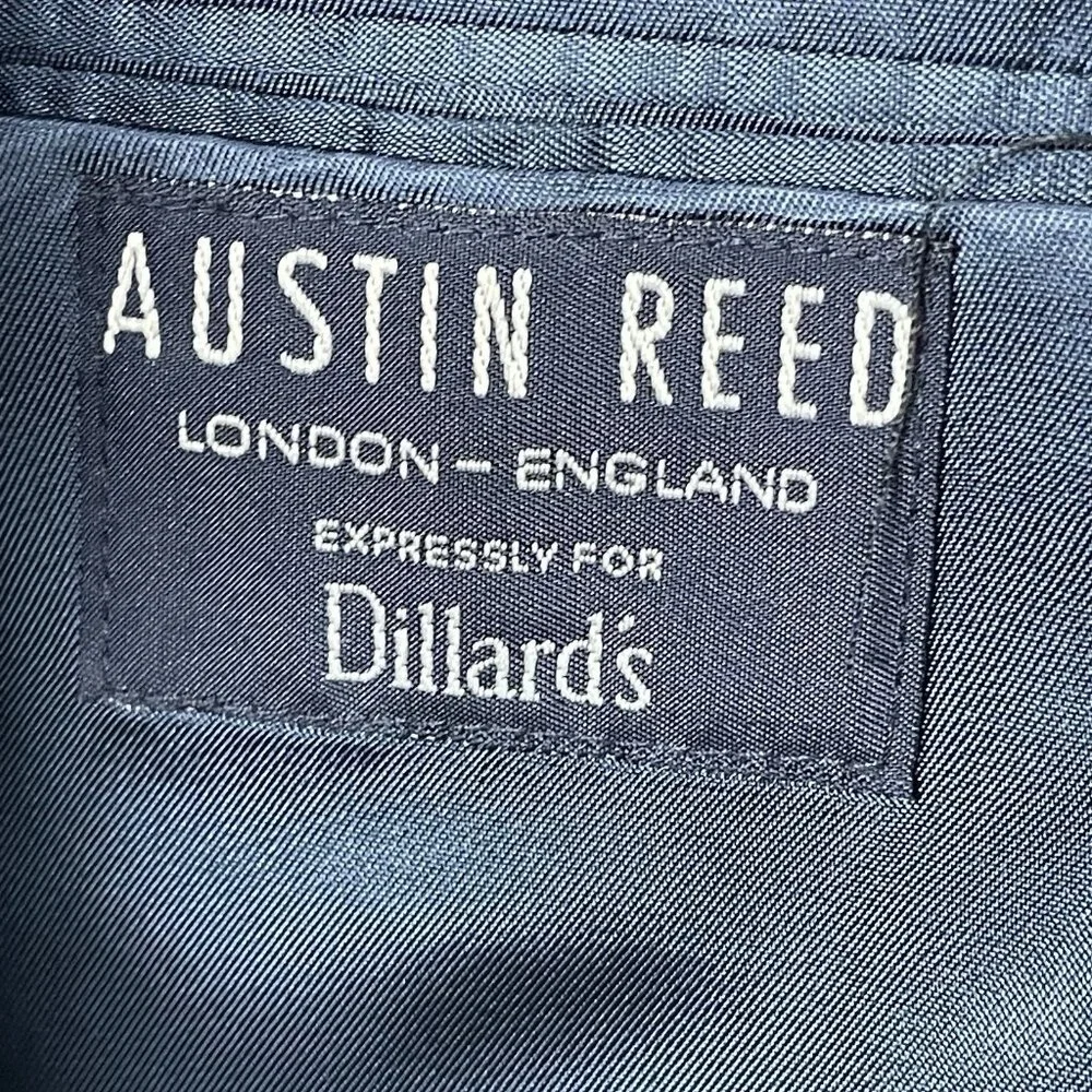 Austin Reed Grey Blue Check 2 Button Vented Blazer Sport Coat USA Made Size 44L